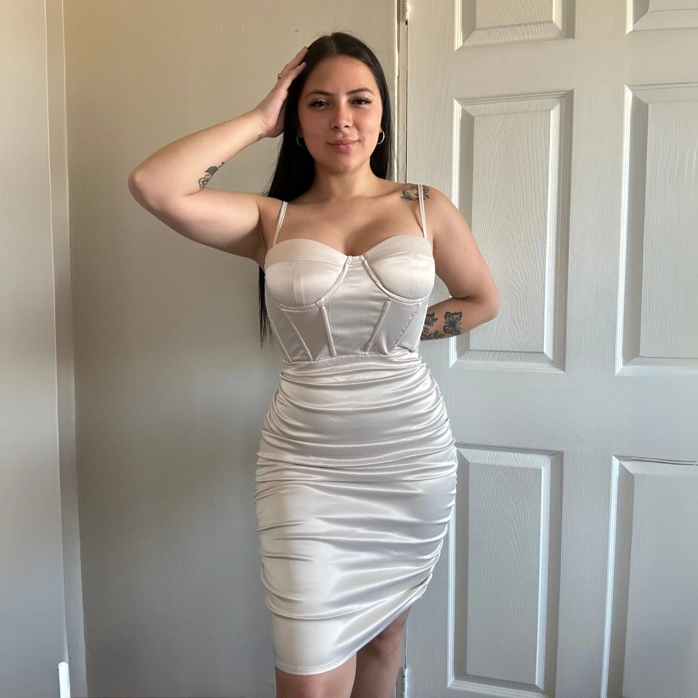VESTIDO CORSET SATINADO NUDE